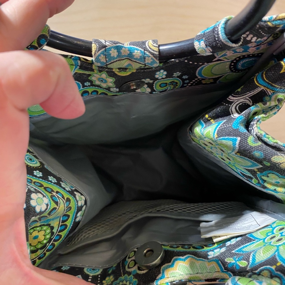 Fit Fresh Paisley Patterned Lunch Bag with Black Handles (LM) - Picture 8 of 12